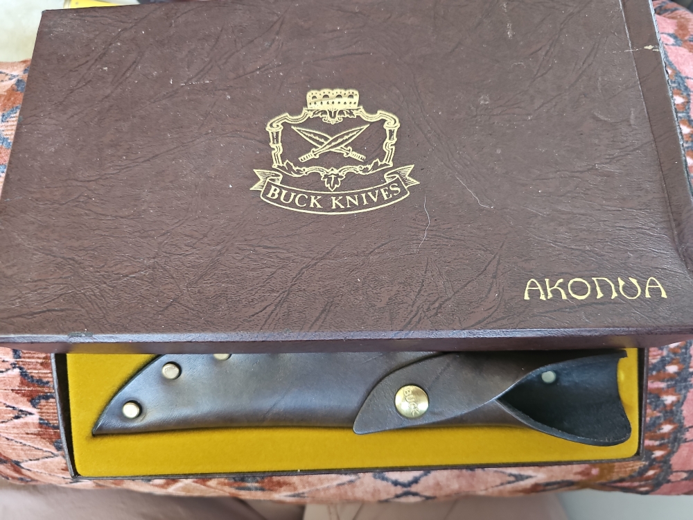  RARE! 1st variant  1972 BUCK AKONUA model 402