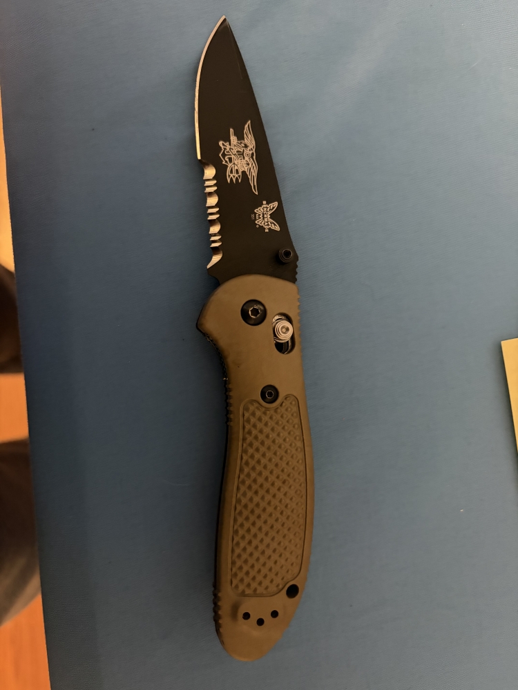 Bench Made Griptilian Serrated black drop point knife
