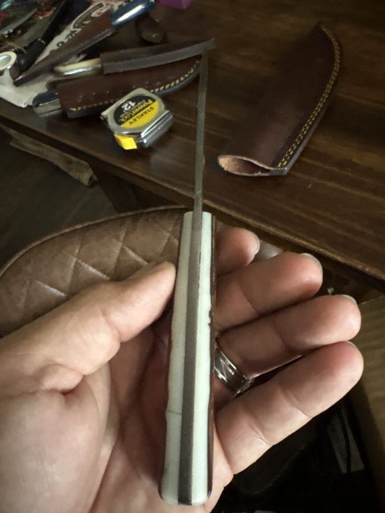 Fixed blade