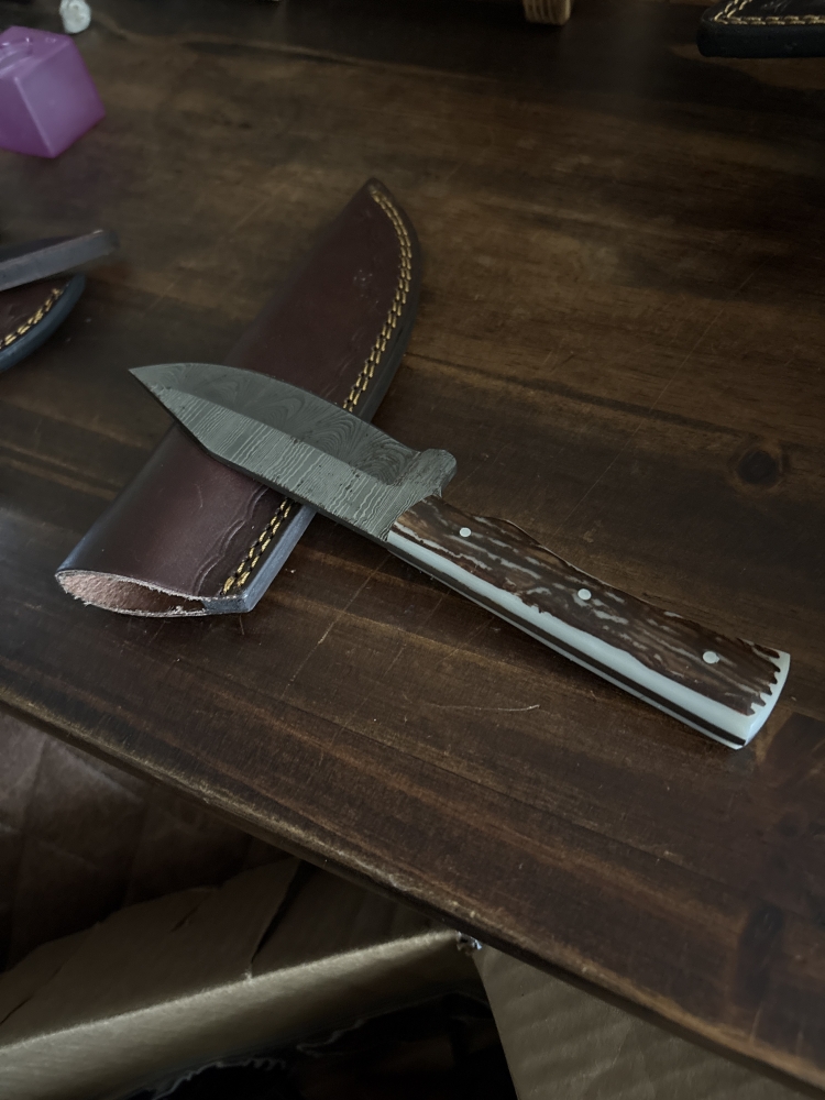 Fixed blade