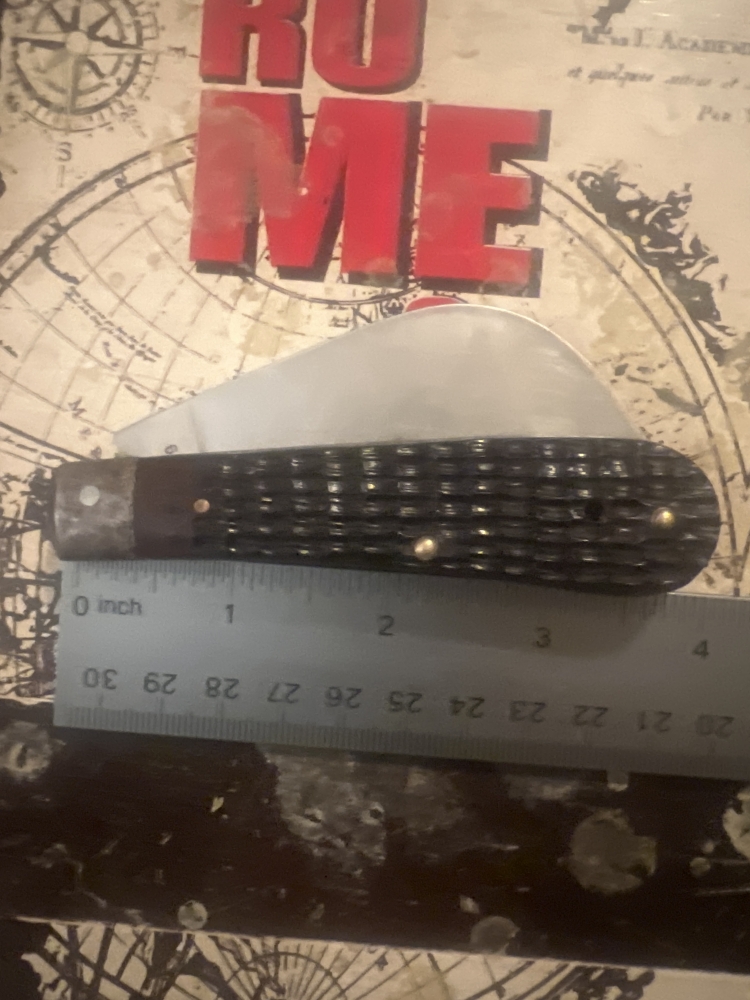 1988 case double X •ss USA 61011  hawkbill/ pruner closed 4 in open 7 in over all( 3in blade) has been used  a lil  tarnish on it. But overall, in pretty good shape to be out of the box with list pictures.
