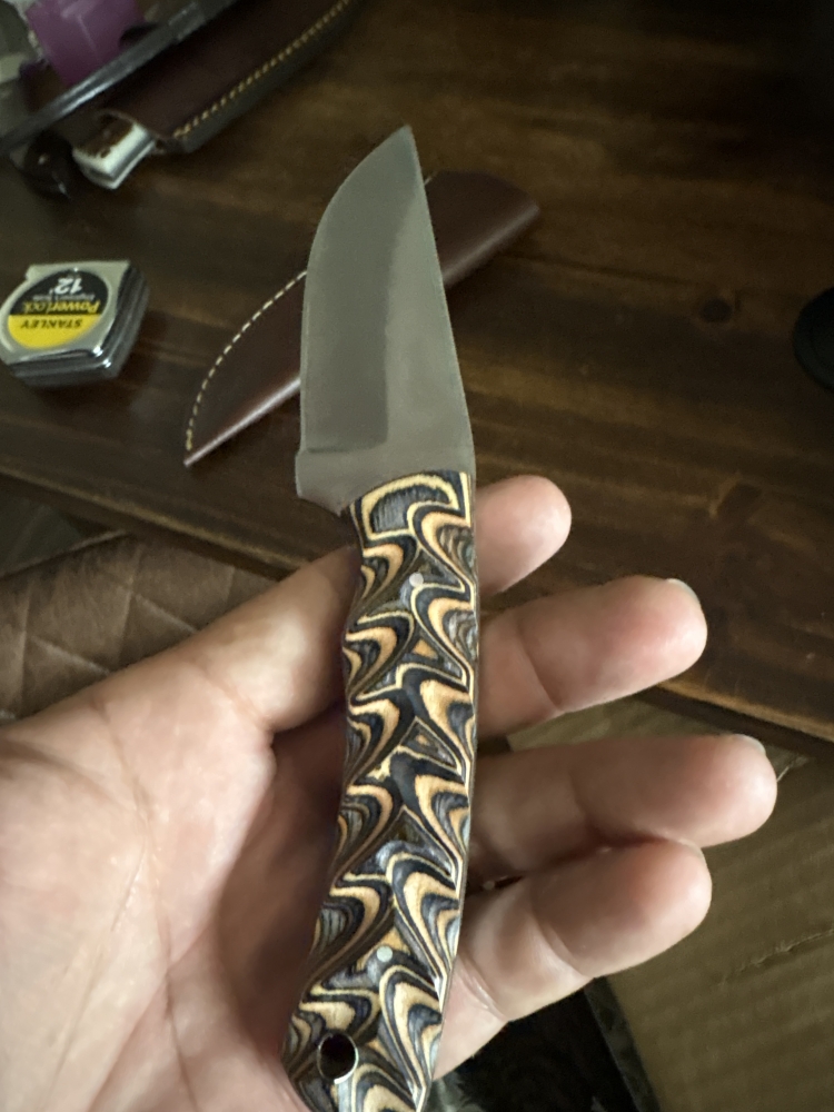 Fixblade hunting knife