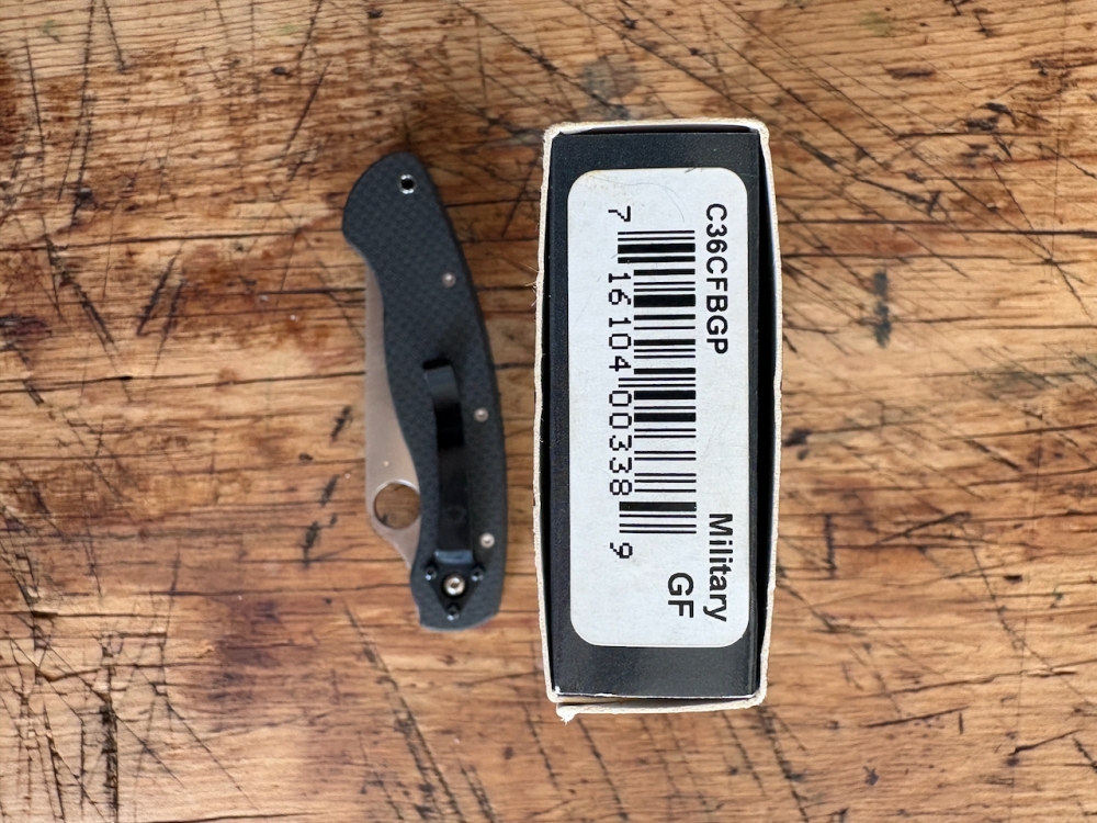 Spyderco Military Carbon Fiber C36CFBGP GF Sprint Run | Discontinued