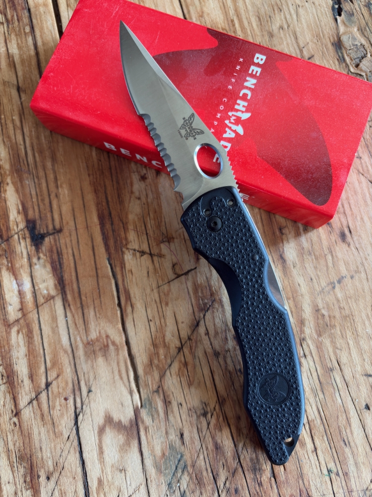 Benchmade Pika 10400s