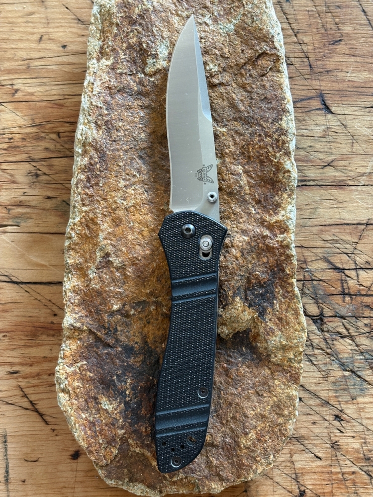 Benchmade 710D2 AXIS Lock - Plain Edge | Rare Discontinued Classic