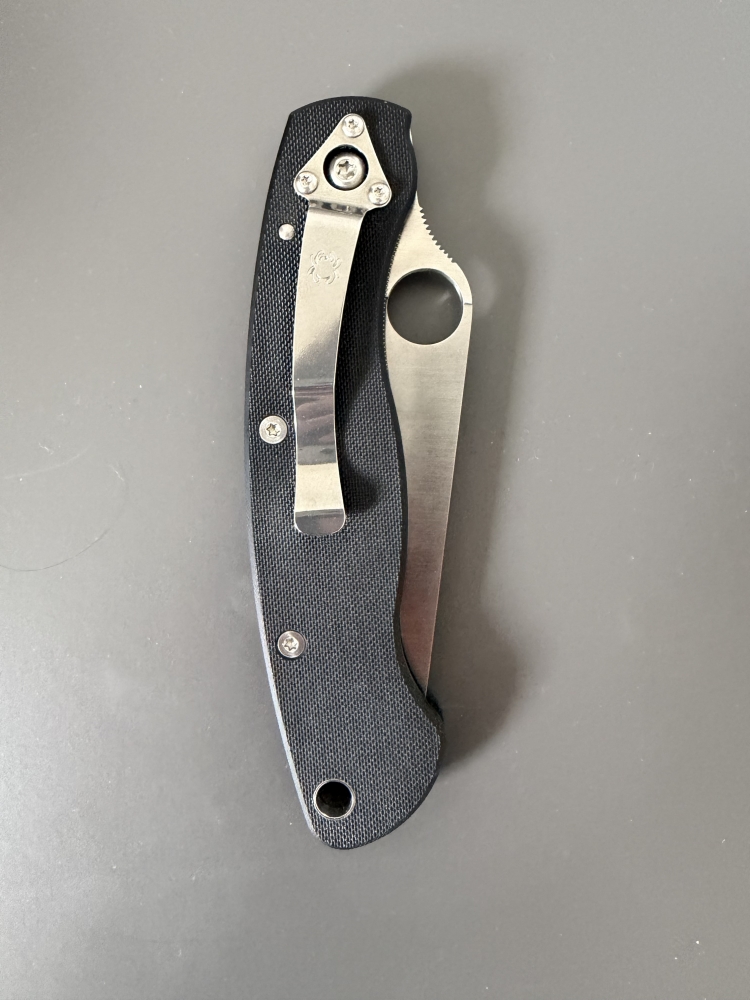 Spyderco Military v1 Pocket Knife