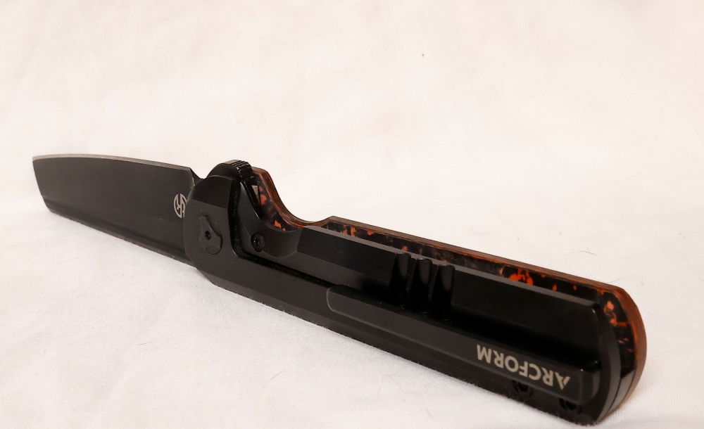 ARCFORM SLIMFOOT with Mars Valley Fat Carbon Fiber and Black Titanium handles! Stunning!