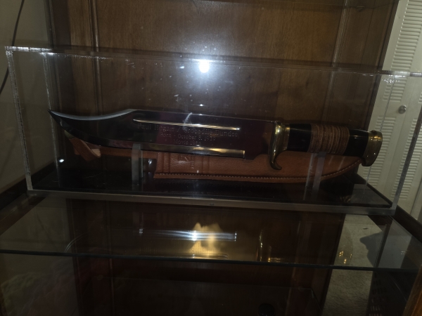 Crocodile Dundee knife at 18 inch engraved.