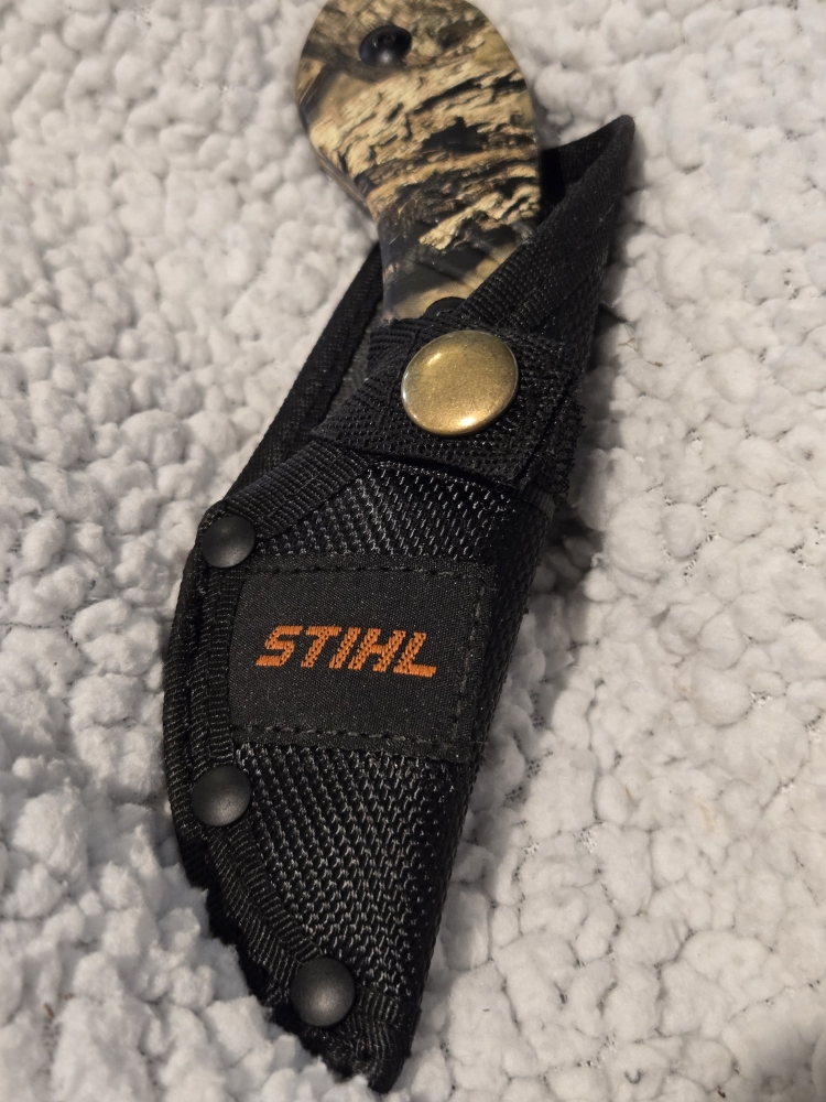 6\" Field knife with a 3\" blade