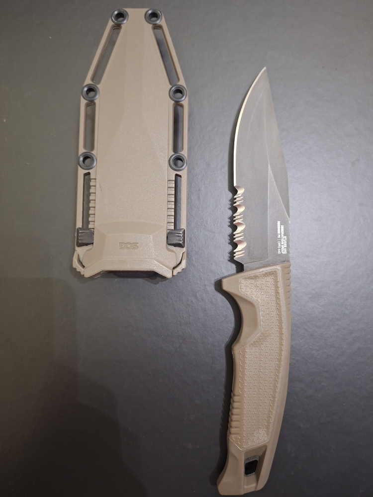 SOG RECONDO FX, Only cut a few papers. Mint