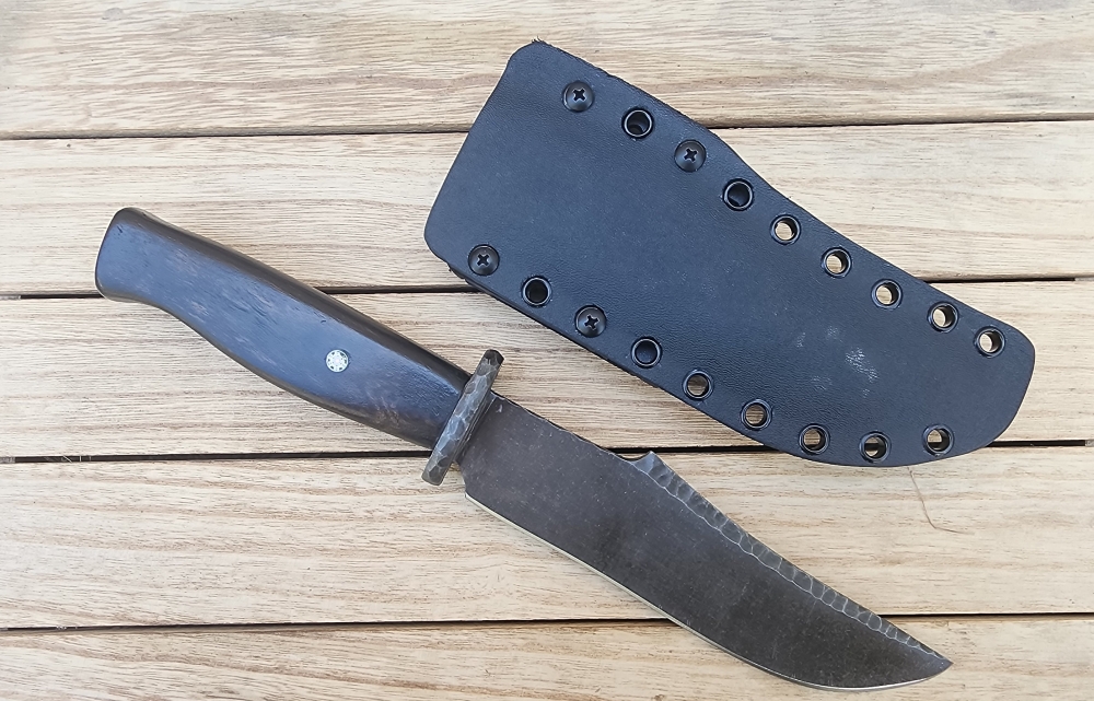 Recurve Bowie Knife