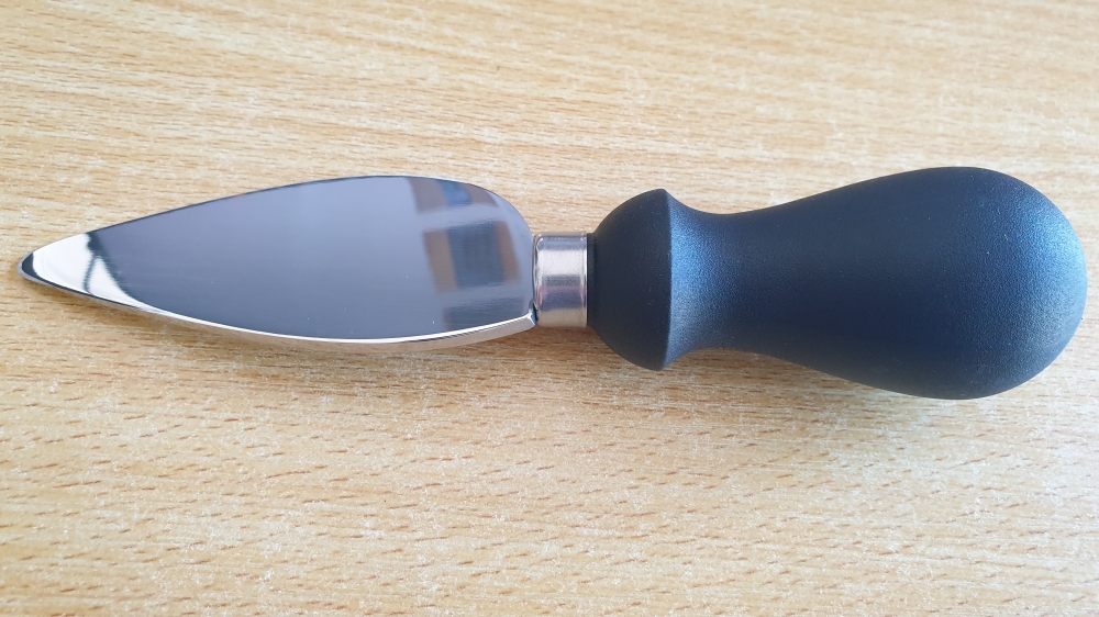 Bharbit Pavia Model Parmesan Hard Cheese Knife 9cm - Black Polypropylene Handle - AISI 420MoV Stainless Steel