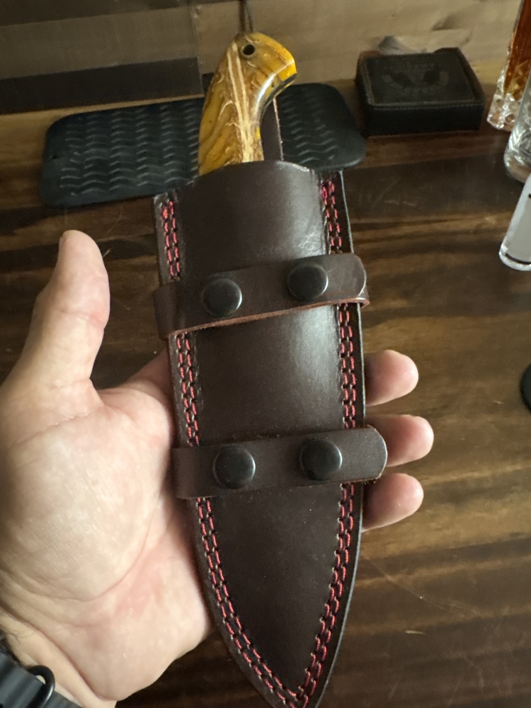 Hunting knife 