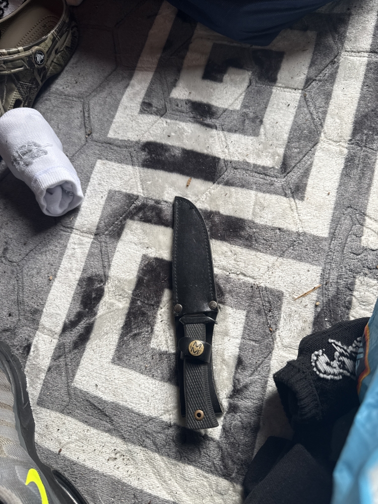 Got a lot going f knives bowee knives war knives ram bow knives old ones 