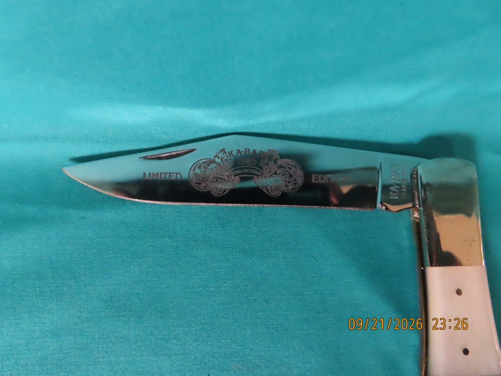 KA-BAR - 1985 - \"Knife Collectors Club\" Mother of Pearl coke bottle design