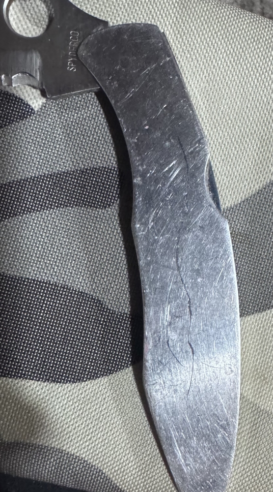 Spyderco Police \"P.I.G.\" rare variation of the first-gen Police (Model C07) produced in Seki City, Japan,1984 and 1986