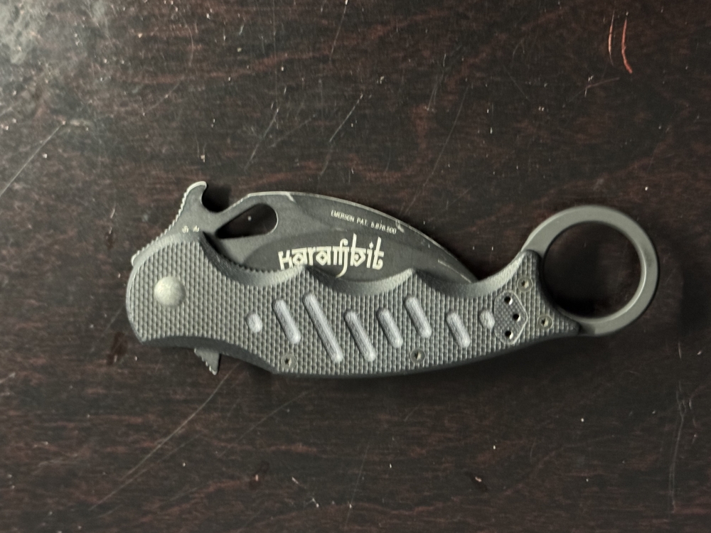 Fox karambit knife