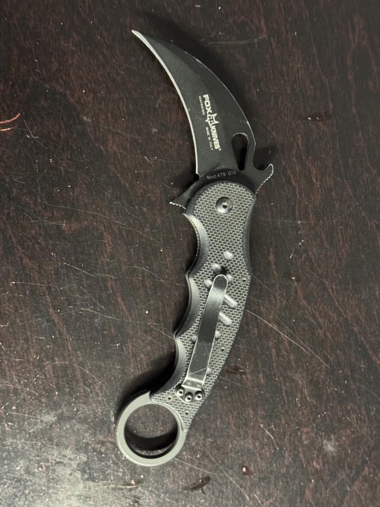 Fox karambit knife