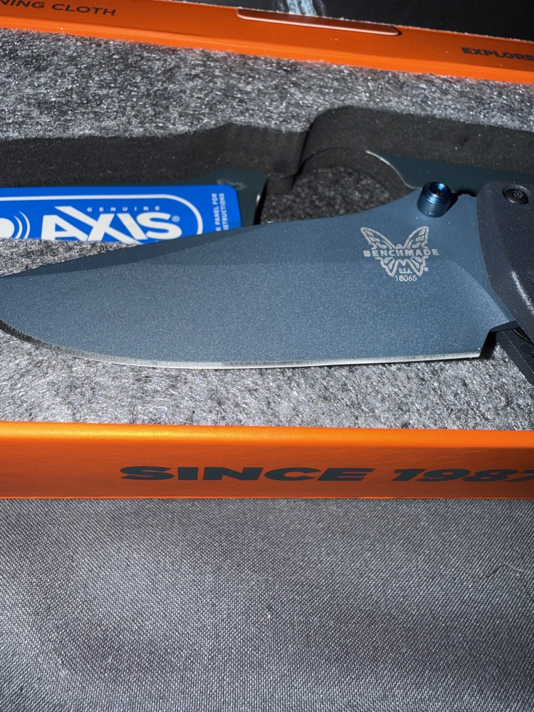 Benchmade Mini Adira Magnacut