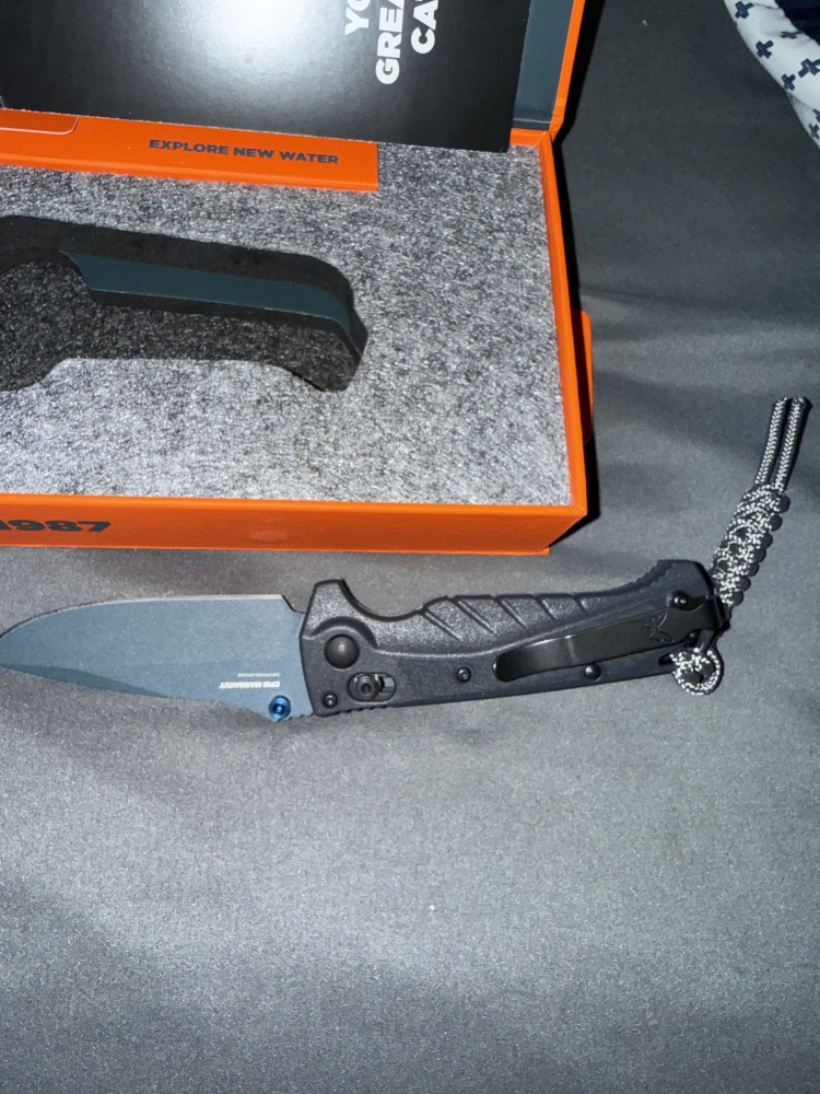 Benchmade Mini Adira Magnacut