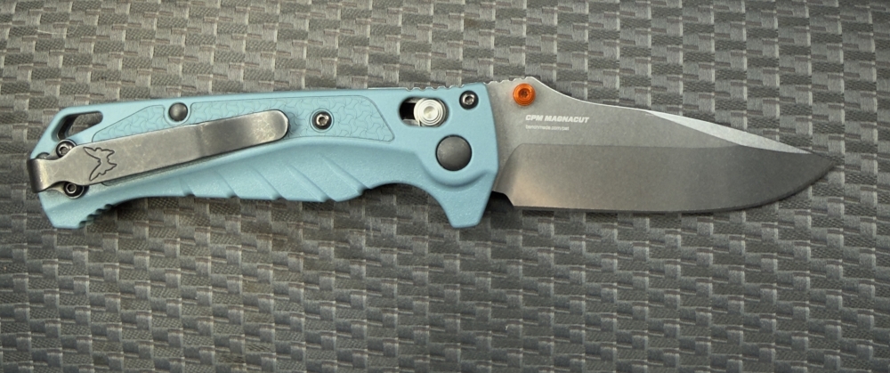 Benchmade Mini Adira Magnacut 
