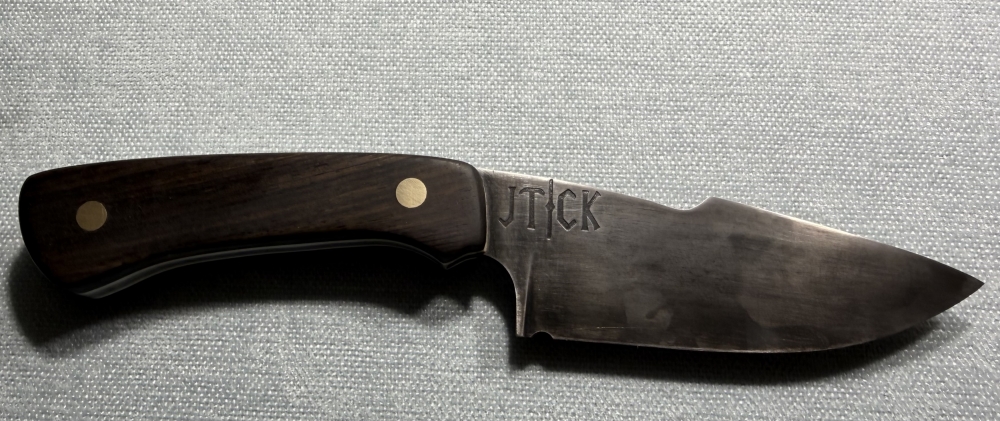 Custom Drop Point Skinner 