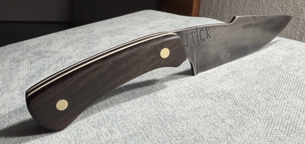 Custom Drop Point Skinner 