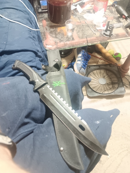 Professional defense and safety knife