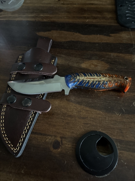Hunting knife