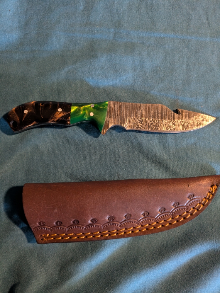 7 inch Damascus gut Hook 