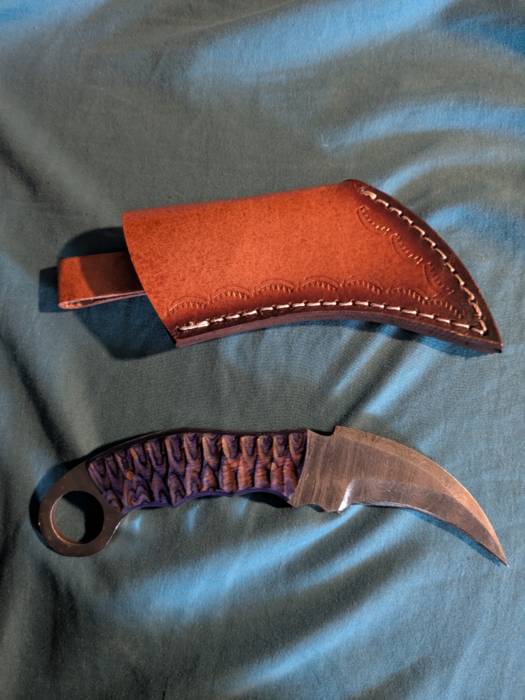 7 inch Damascus karambit 