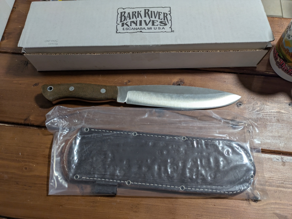 Bark river tundra III Green canvas 