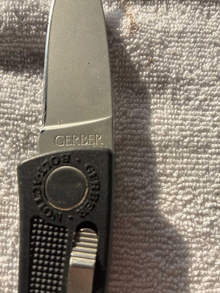 New vintage Gerber pocket knife #7021