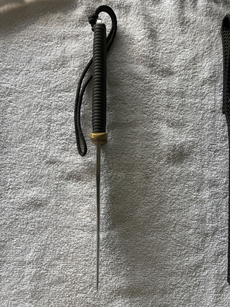 EK commando, bowling knife, Paracord handle Fixed blade, new condition with sheath