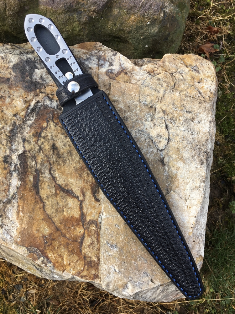 Drop Point Fantasy Style Kitchen Knife w/ Integral Handle 