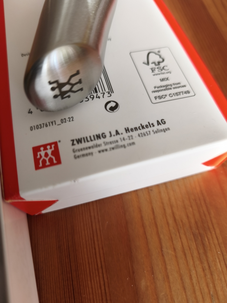 Zwilling Santoku Chef knife