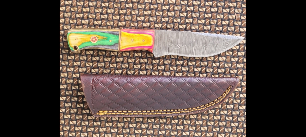 Handmade Damascus Fixed Blade Knife w/ Sheath