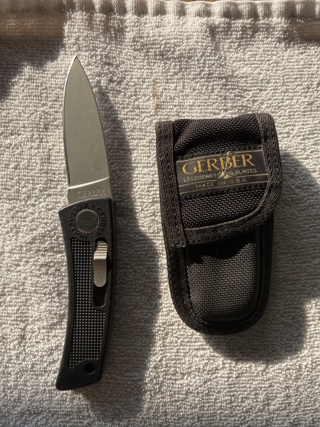 New vintage Gerber pocket knife #7021