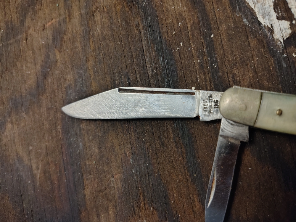 Pearl knife 
