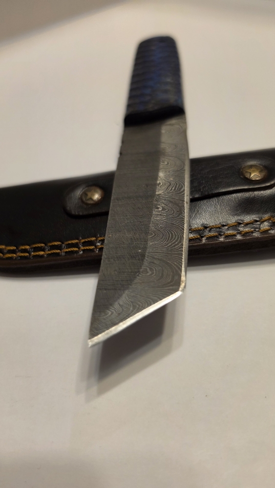 Damascus knife