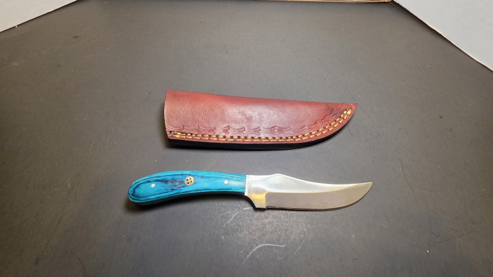 Fixed  blade