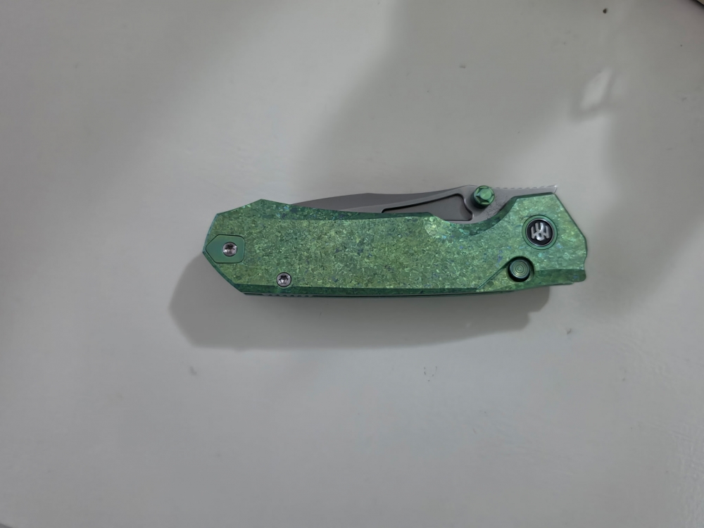 REMETTE RT-Rhino Button + Liner Lock Crystallized Green Ti (3.1\" Pearlescent)