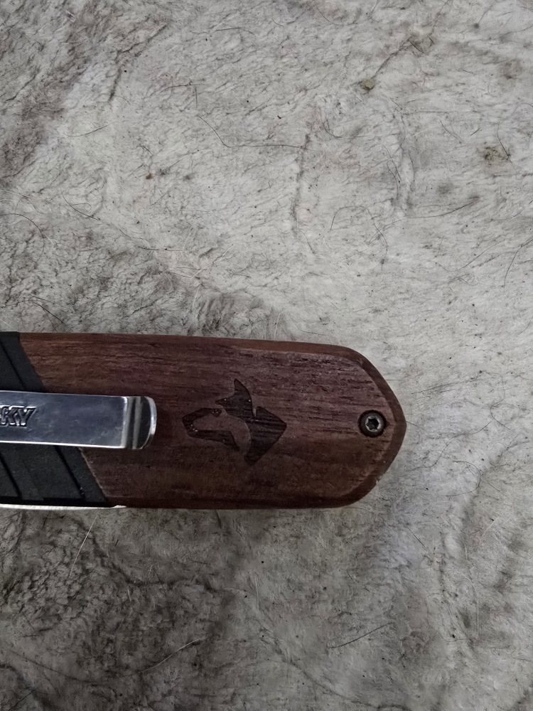 Husky knife 