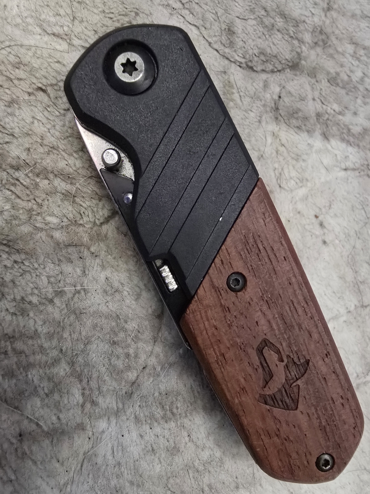 Husky knife 
