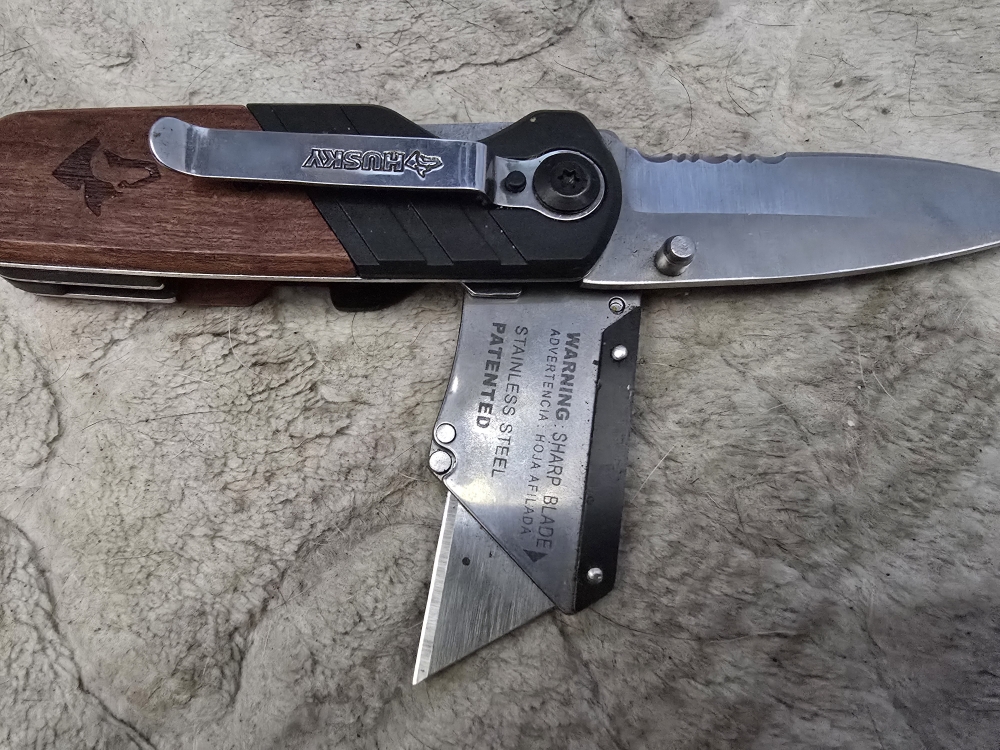 Husky knife 