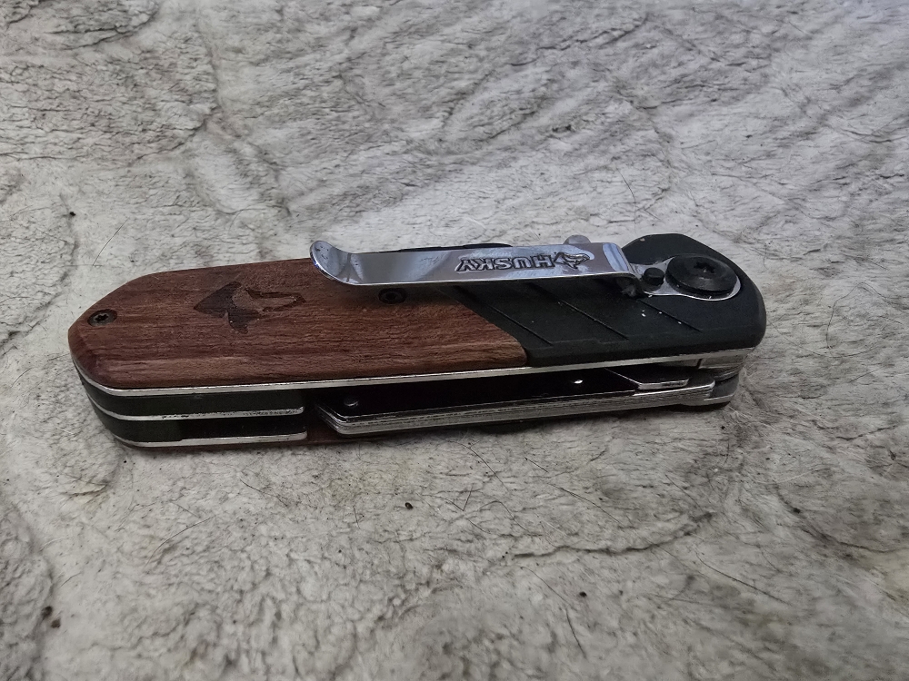 Husky knife 