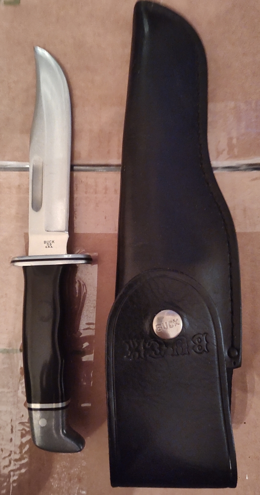 Buck Model 119 Special with black sheath