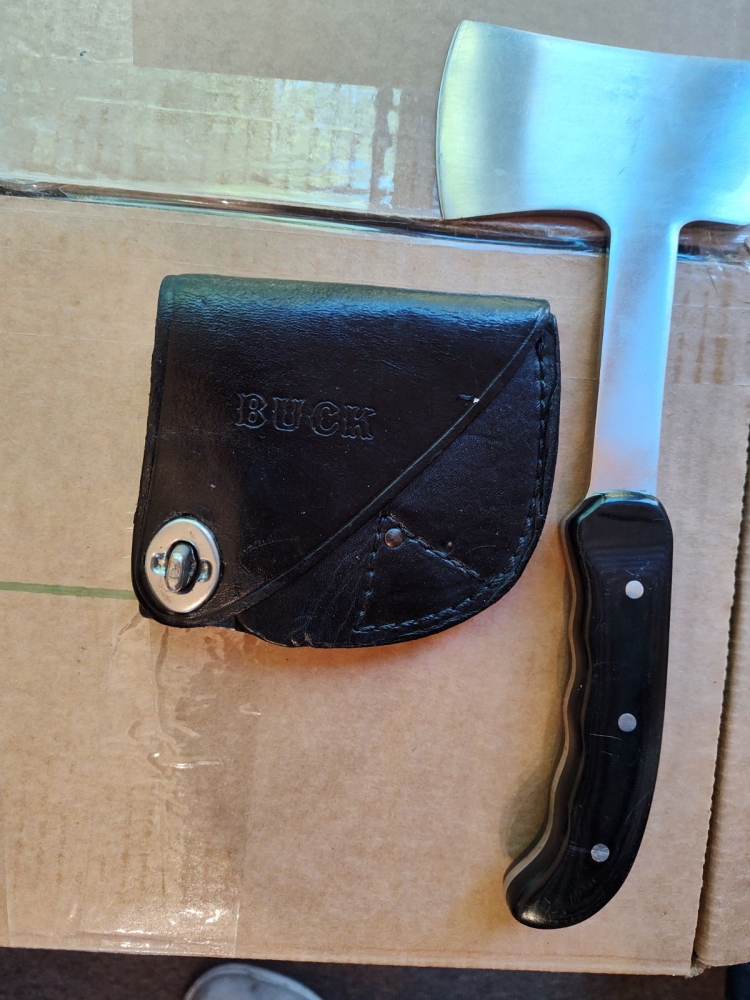 Buck 106 Axe with sheath