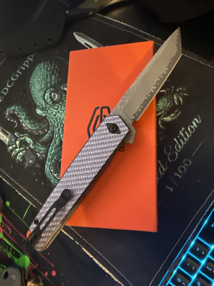 Critical strike vg10 Damascus 