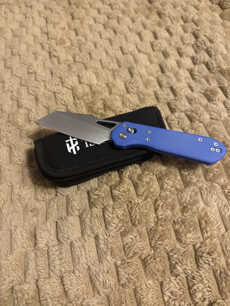 TacKnives viper blue